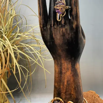 Amethyst Hand Set